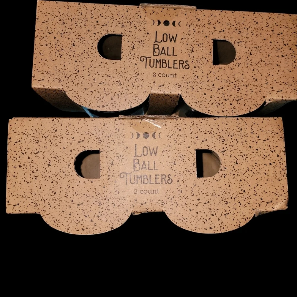 Set of 4 New Lowball Glass Tumblers. Each have Different Designs. See photos. - Picture 6 of 6